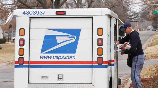 Postal Cuts_Vros.jpg
